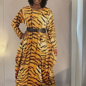 New Maxi dress one size fit all, orange/black very comfy dress